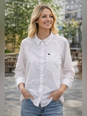Columbia White Button Up Shirt Womens XL Omni Shade Lightweight